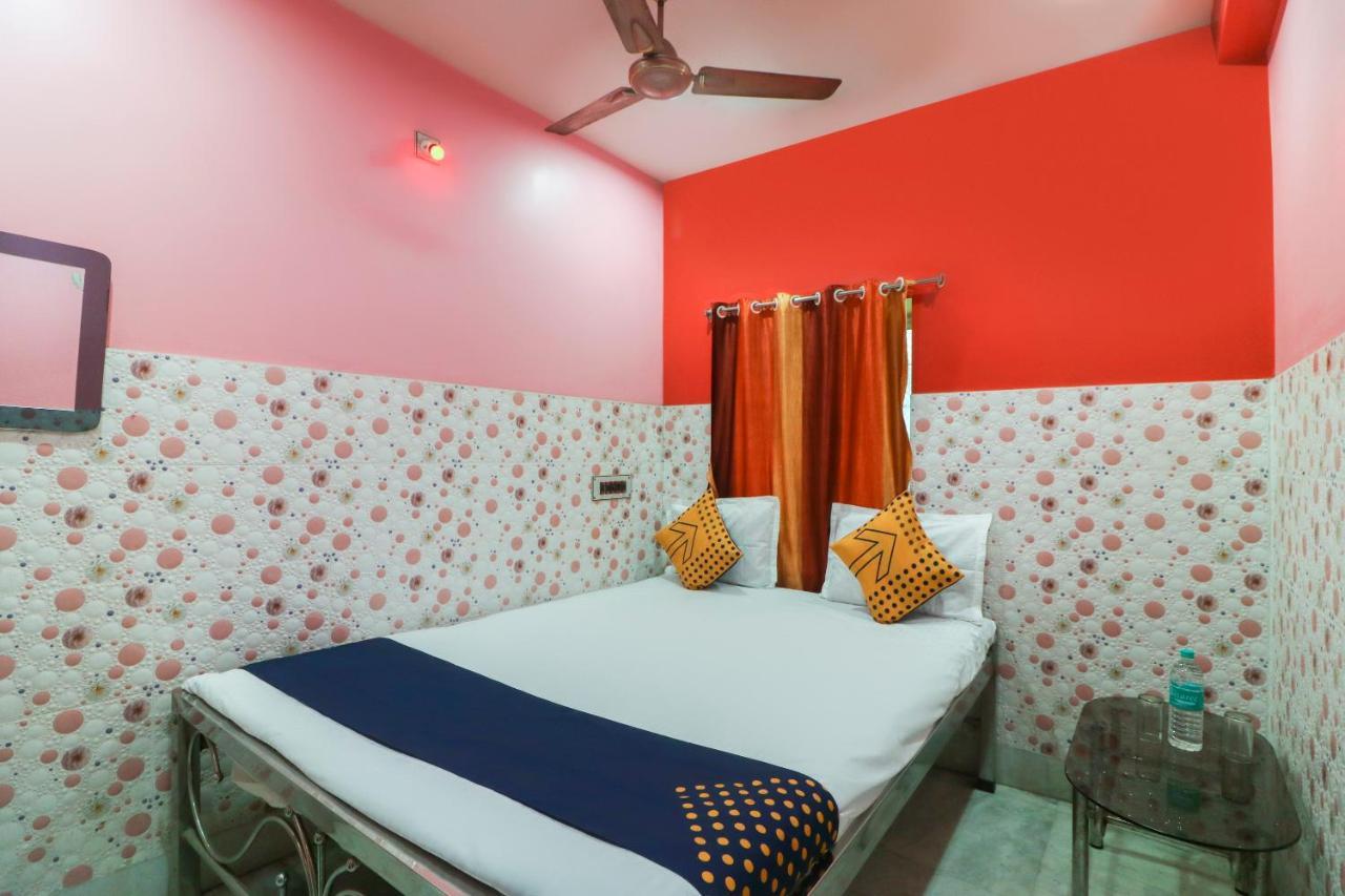Spot On 49584 Asmi Hotel Hugli-Chinsurah Dış mekan fotoğraf