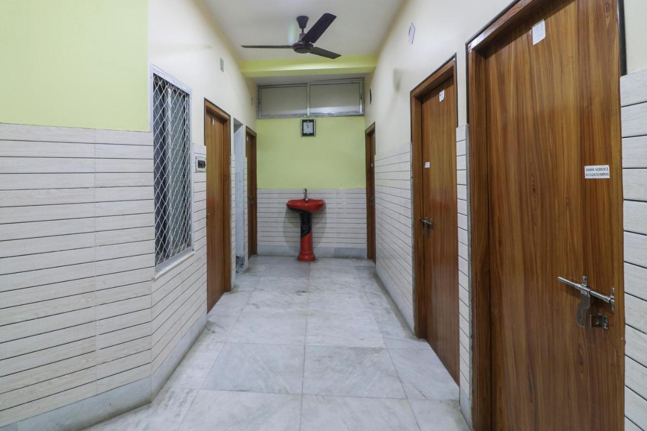 Spot On 49584 Asmi Hotel Hugli-Chinsurah Dış mekan fotoğraf
